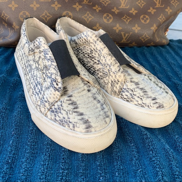 Louise et Cie Shoes - LOUISE ET CIE “Low-Bette” snakeskin slip on